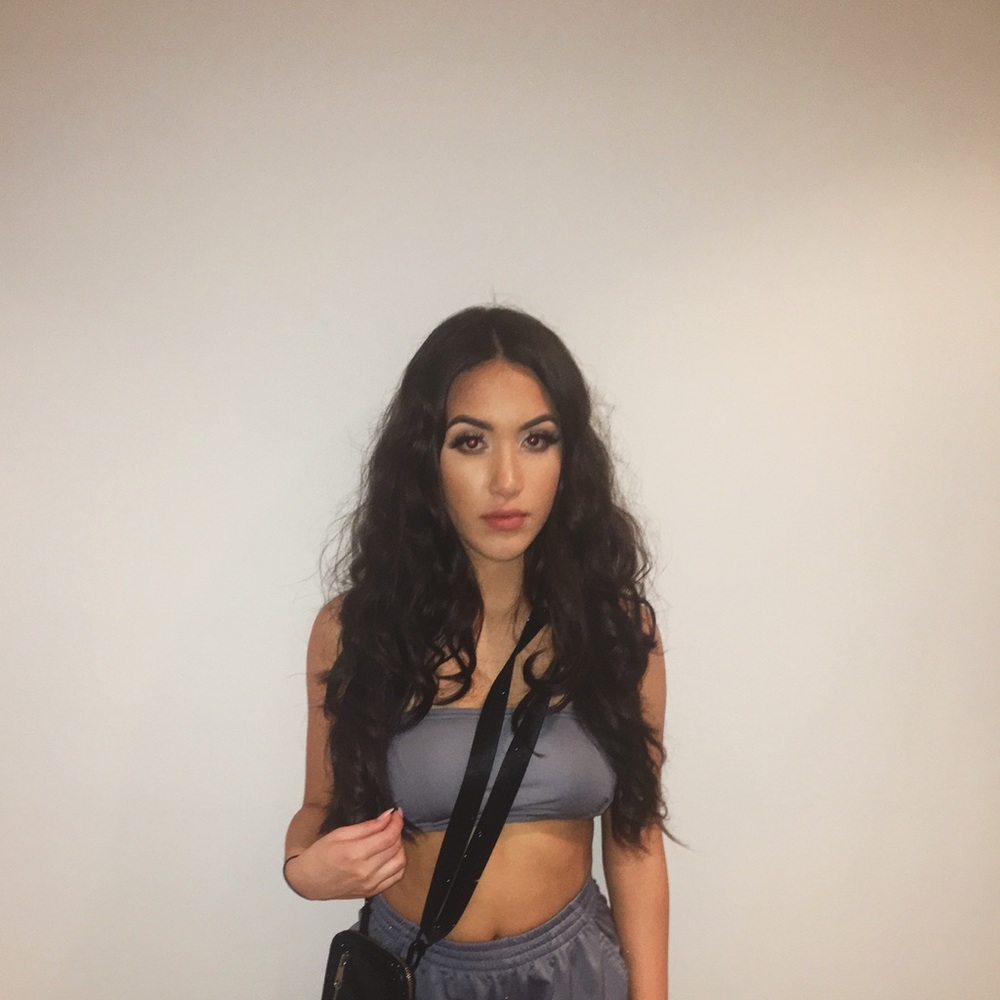 Meet your Posher, Vida